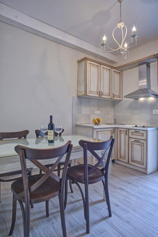 Piazza Apartments 2 Petrovac Oda fotoğraf