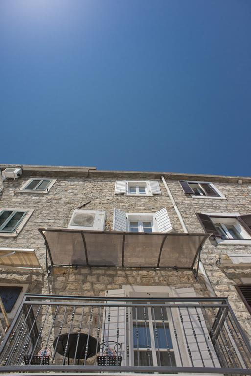 Piazza Apartments 2 Petrovac Oda fotoğraf